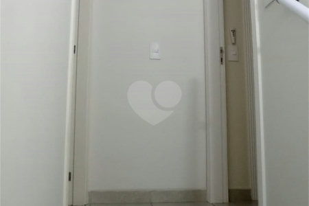 Casa à venda com 2 suítes no condomínio Residencial Pavoni I, São Paulo - SP