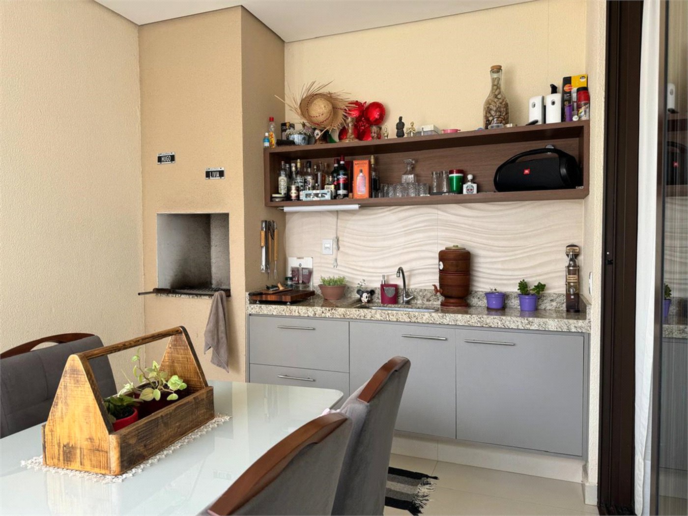 Casa à venda com 3 suítes no condomínio Terras de São Francisco, Sorocaba - SP