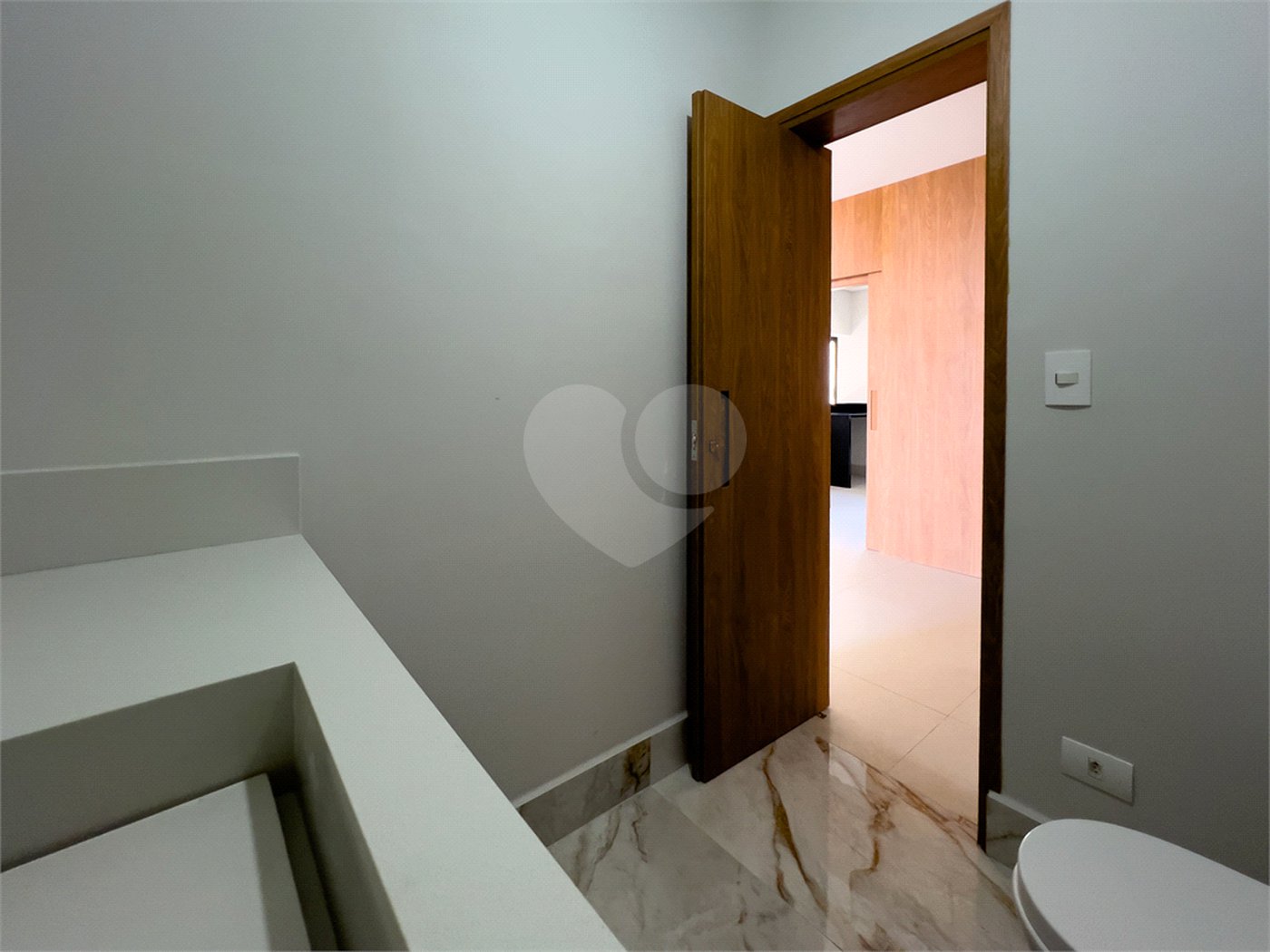 Casa à venda com 3 suítes em Jardim Paulista, Atibaia, SP