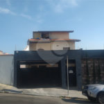 Sobrado à venda com 3 suítes em Vila Oliveira, Mogi das Cruzes, SP