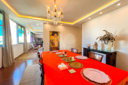 Apartamento à venda com 4 quartos, sendo 1 suíte, em Copacabana, Rio de Janeiro, RJ