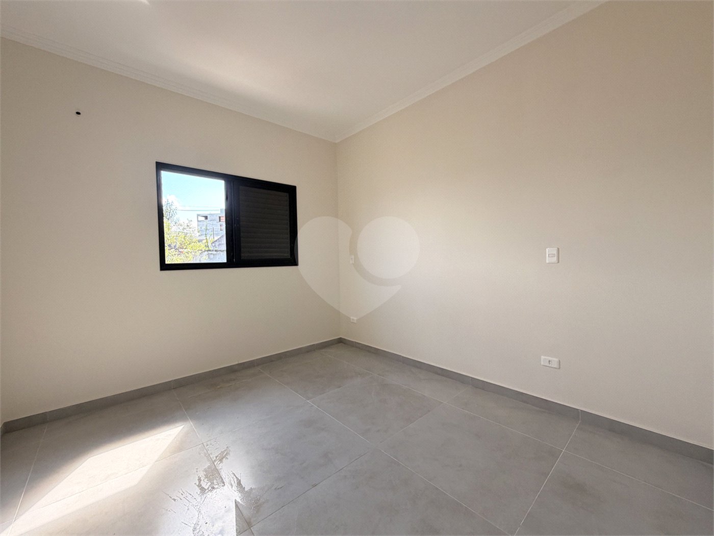 Sobrado à venda com 3 quartos, sendo 1 suíte, em Laranjeiras, Caieiras, SP