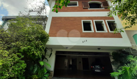 Sobrado à venda com 4 quartos, sendo 2 suítes,  em Jardim Franca, São Paulo, SP