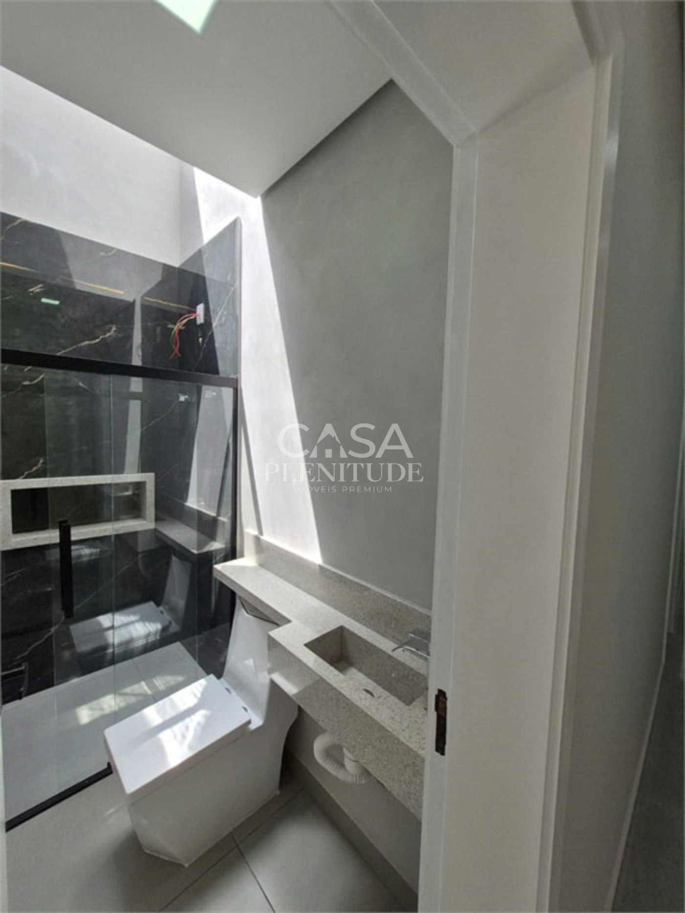 Casa em condomínio à venda com 3 quartos, sendo 2 suítes,  em Jardim Villagio Milano, Sorocaba, SP