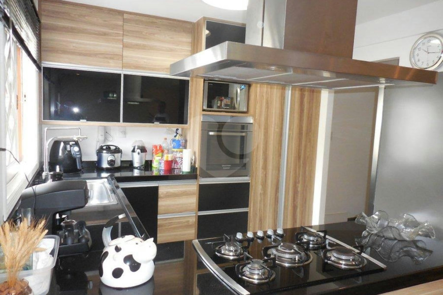 Casa à venda com 3 quartos, sendo 1 suíte, no condomínio Residencial Morada do Horto, São Paulo - SP