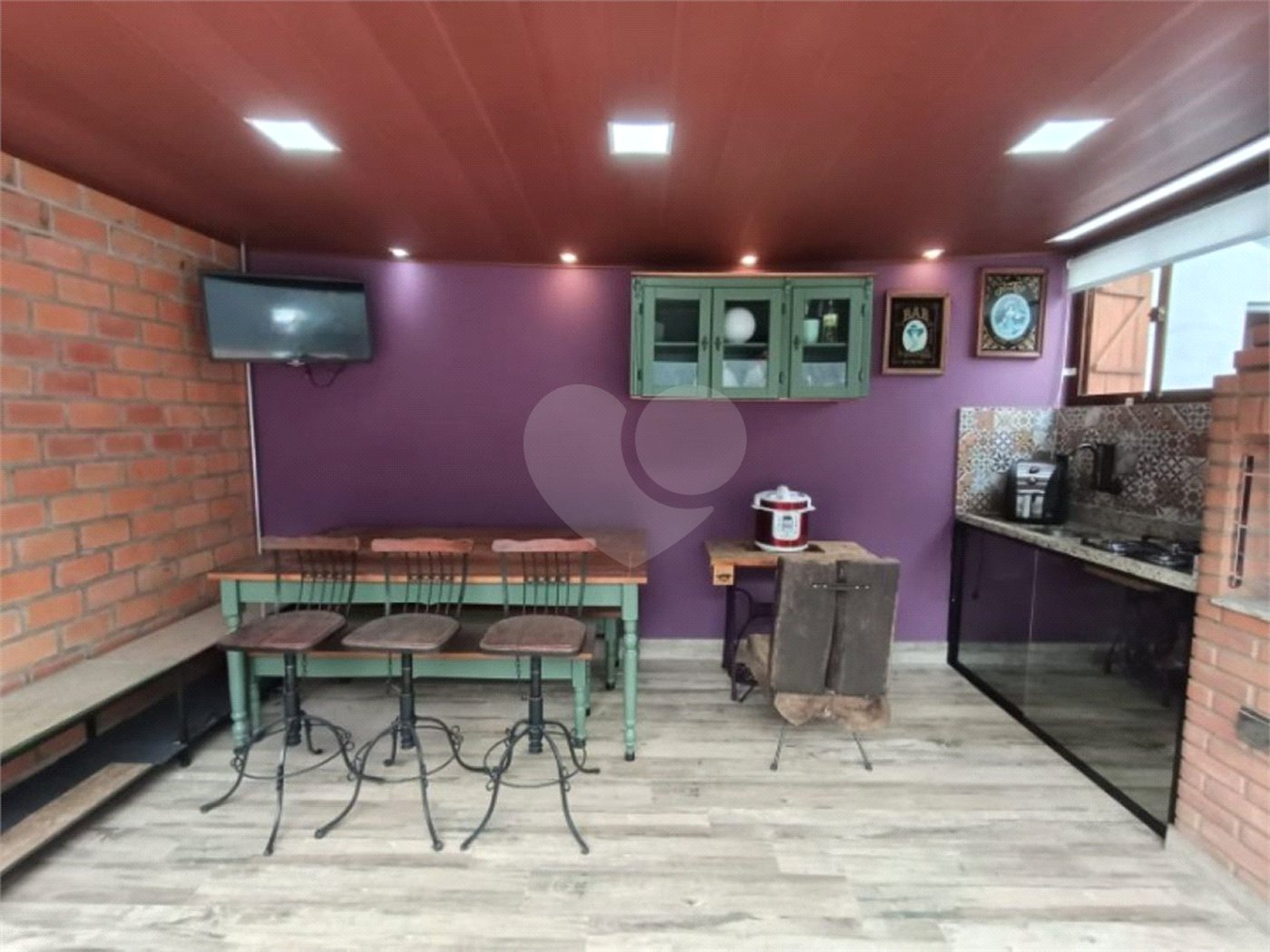 Casa à venda com 3 quartos, sendo 1 suíte,  em Jardim Santa Rosália, Sorocaba, SP