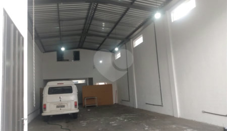 Salão Comercial para alugar em Vila Nastri, Itapetininga, SP
