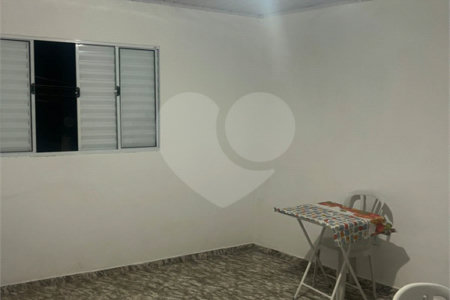 Casa à venda com 3 quartos em Jardim Centenário, São Paulo, SP