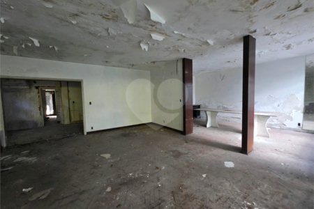 Casa à venda com 4 quartos, sendo 1 suíte, em Indianópolis, São Paulo, SP