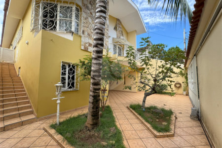Casa à venda com 3 quartos, sendo 1 suíte, em Jardim Santa Rosália, Sorocaba, SP