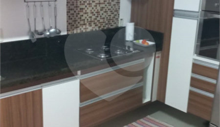 Casa em condomínio à venda com 3 quartos, sendo 1 suíte, em Vila Oliveira, Mogi das Cruzes, SP