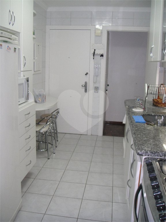 Apartamento à venda com 3 quartos, sendo 1 suíte, em Itaim Bibi, São Paulo, SP
