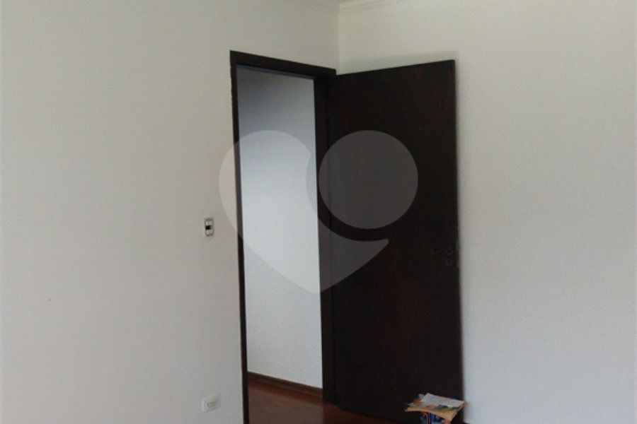 Sobrado à venda com 3 quartos, sendo 1 suíte, em Horto Florestal, São Paulo, SP