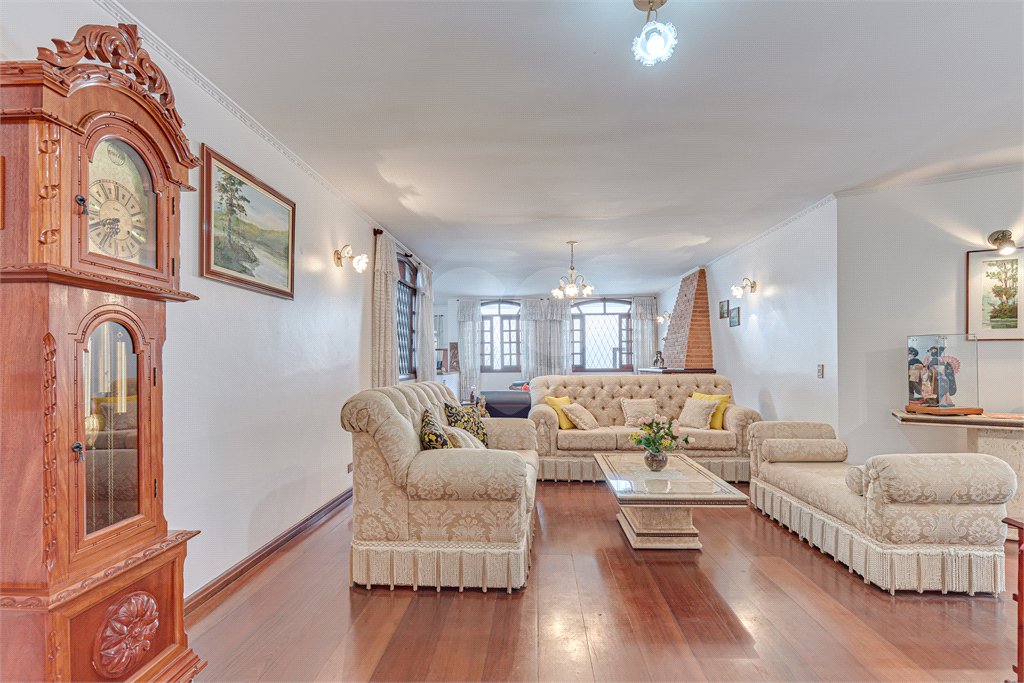 Casa Térrea à venda com 4 quartos, sendo 1 suíte, em Jardim Prudência, São Paulo, SP