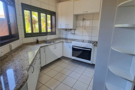 Casa à venda ou para alugar com 3 quartos, sendo 1 suíte, no condomínio Terras de Vinhedo, Vinhedo - SP
