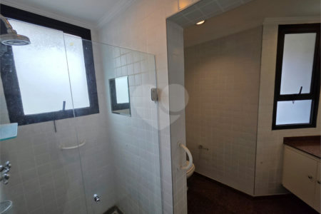 Apartamento à venda com 3 suítes em Vila Uberabinha, São Paulo, SP