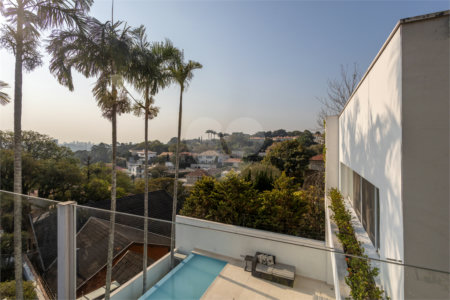 Casa à venda com 4 suítes em Jardim Guedala, São Paulo, SP