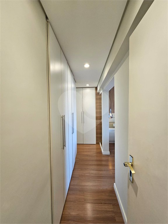 Apartamento à venda com 3 quartos, sendo 1 suíte, em Santo Amaro, São Paulo, SP