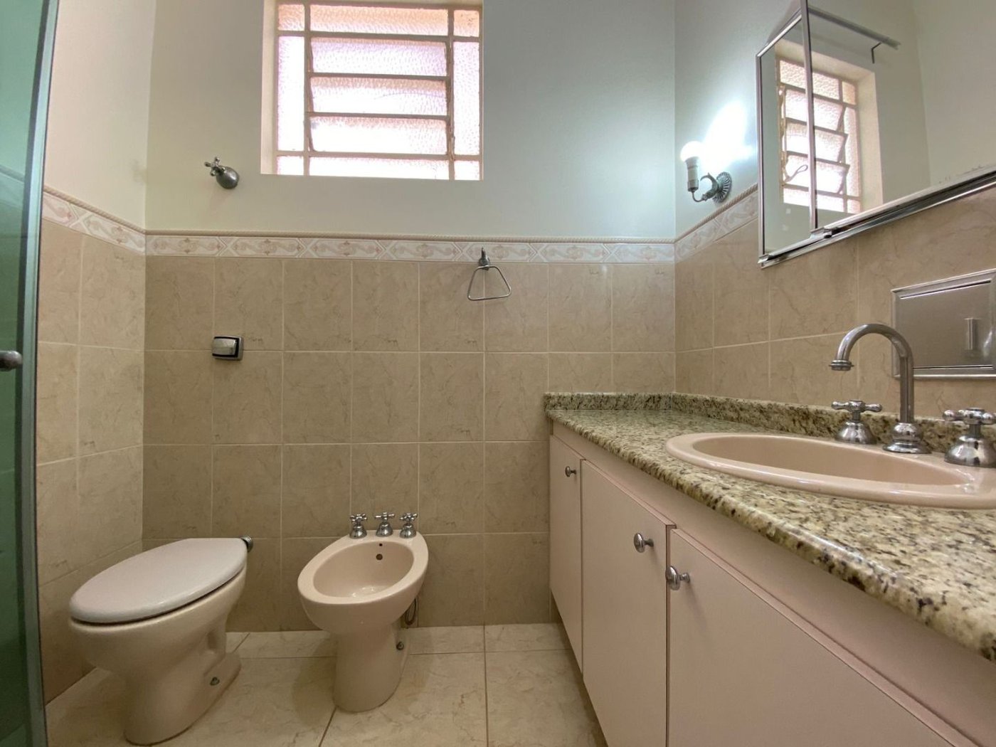 Casa com 3 dormitórios para alugar, 197 m² por R$ 8.500/mês - Embaré - Santos/SP