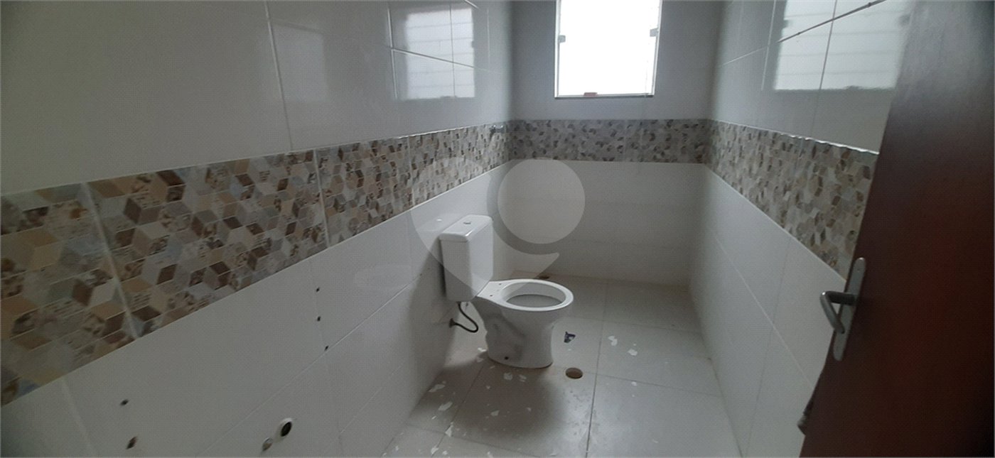 Sobrado à venda com 3 quartos, sendo 1 suíte, em Laranjeiras, Caieiras, SP