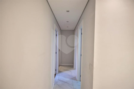 Apartamento à venda com 3 quartos em Jardim Vazani, São Paulo, SP