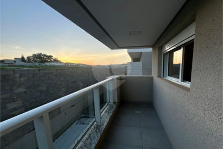 Cobertura à venda com 2 quartos, sendo 1 suíte, em Bairro do Cambará, São Roque, SP