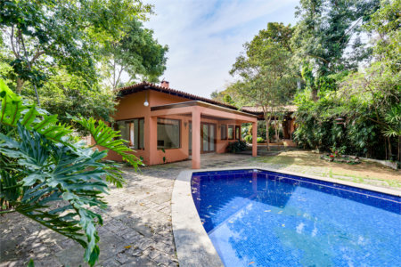 Casa Térrea à venda com 3 quartos, sendo 1 suíte, em Jardim Petrópolis, São Paulo, SP