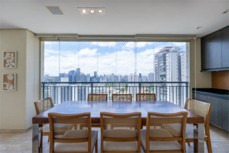 Apartamento à venda com 3 suítes em Brooklin, São Paulo, SP