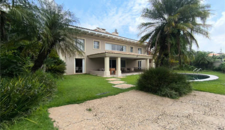 Casa à venda com 5 quartos, sendo 4 suítes, em Cidade Jardim, São Paulo, SP