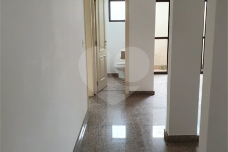 Casa à venda com 2 quartos, sendo 1 suíte,  no condomínio Flamboyant, São Paulo - SP