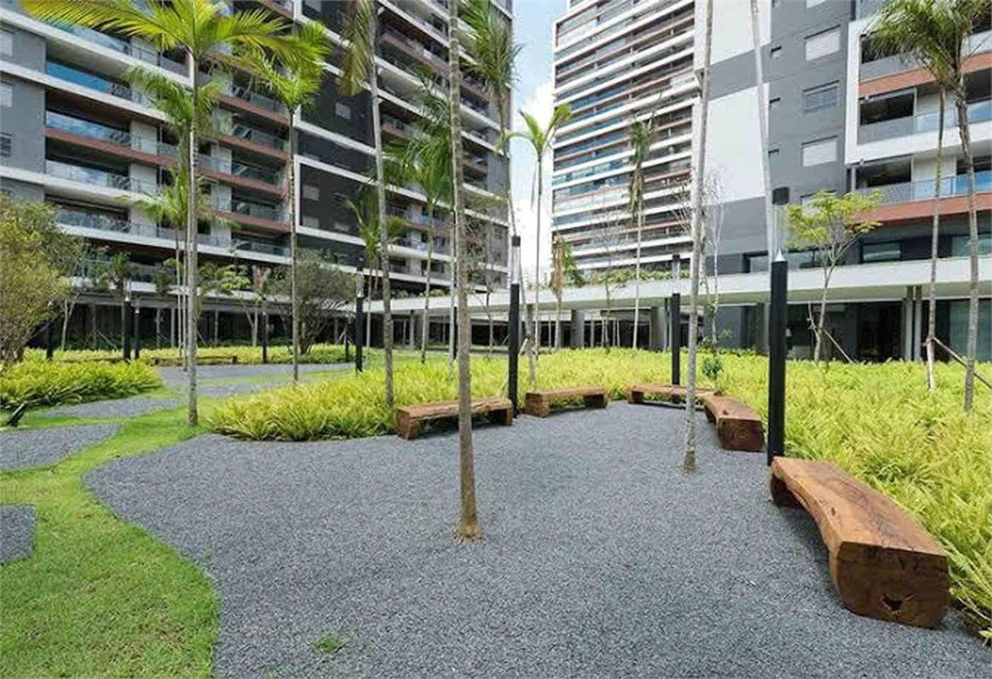 Apartamento à venda com 2 suítes em Cidade Monções, São Paulo, SP