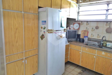 Casa à venda com 2 quartos, sendo 1 suíte, em Vila Comercial, São Paulo, SP