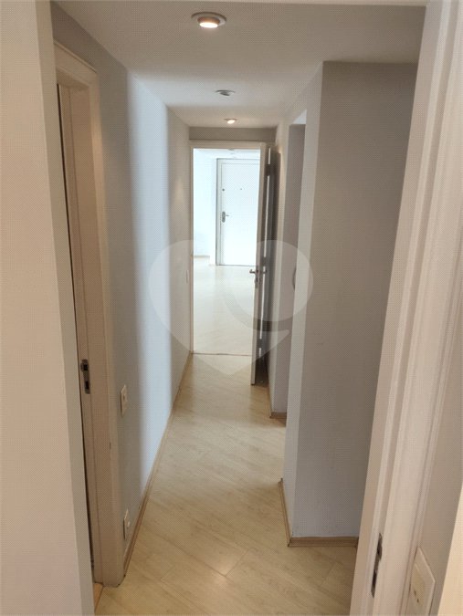 Apartamento à venda com 3 quartos, sendo 1 suíte, em Indianópolis, São Paulo, SP
