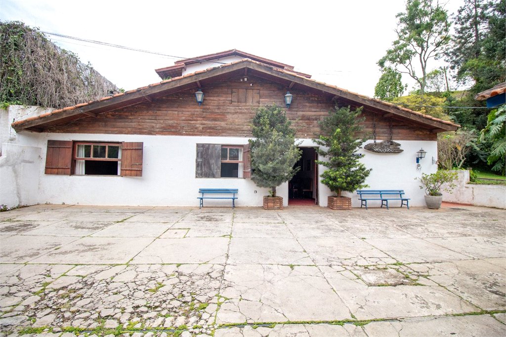 Sítio à venda com 7 quartos, sendo 6 suítes, no Centro (são João Novo), São Roque, SP