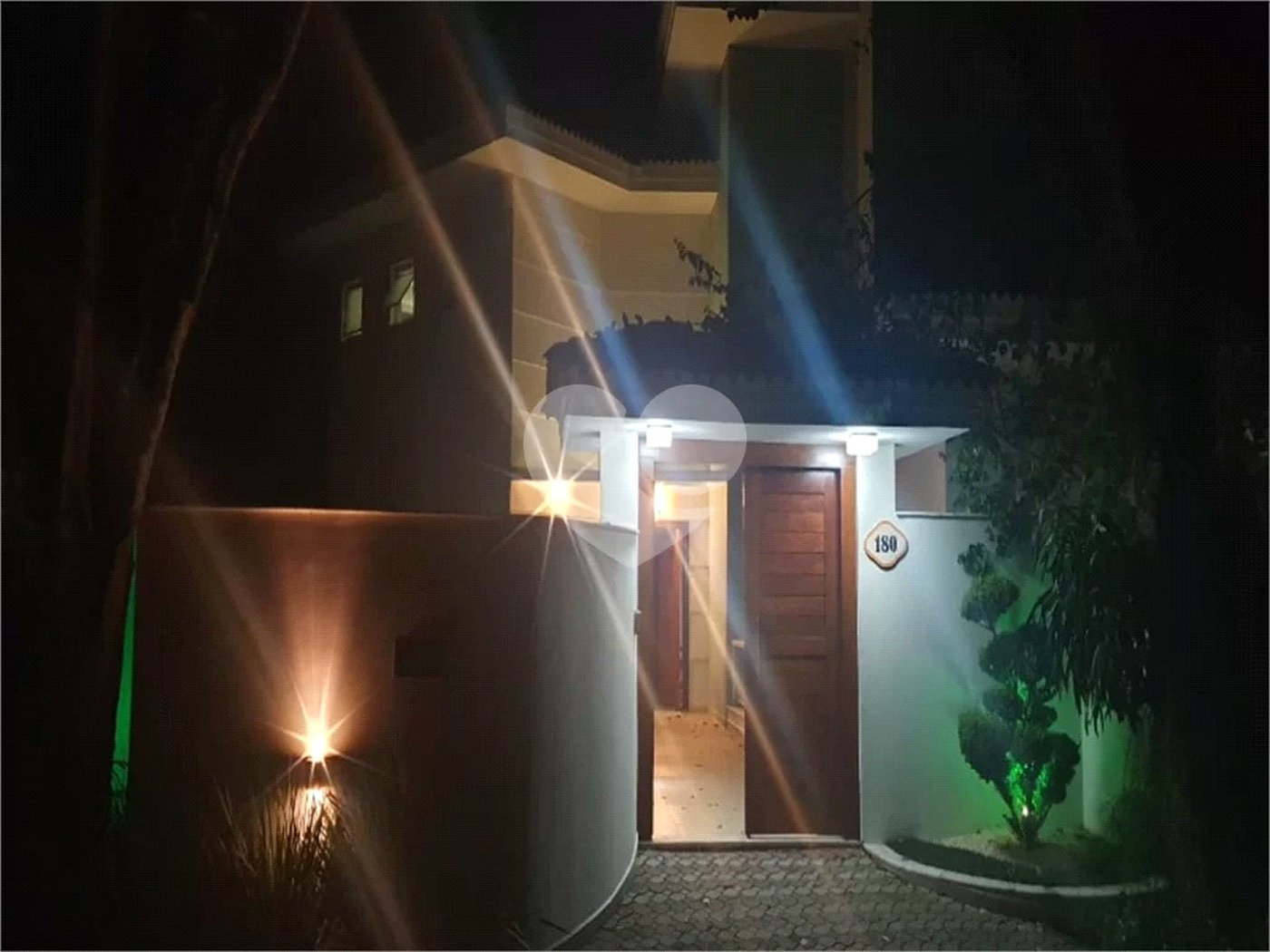 Casa à venda com 3 suítes no condomínio Parque Imperial da Cantareira, Mairiporã - SP