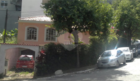 Sobrado à venda ou para alugar com 3 quartos, sendo 1 suíte,  em Mandaqui, São Paulo, SP