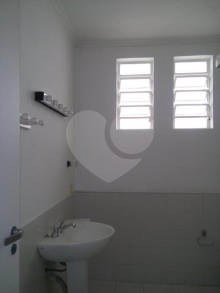 Casa à venda com 4 quartos, sendo 3 suítes, em Jardim Leonor, São Paulo, SP