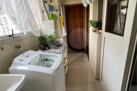 Apartamento à venda com 3 quartos, sendo 1 suíte, em Jardim Londrina, São Paulo, SP