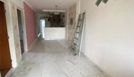 Casa à venda com 4 quartos, sendo 1 suíte, em Alvinópolis, Atibaia, SP