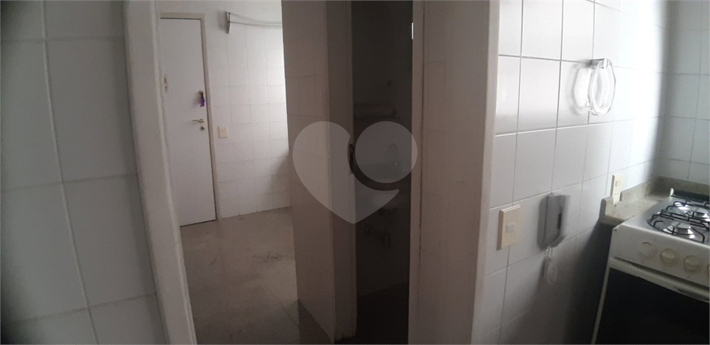 Apartamento à venda com 3 quartos, sendo 1 suíte, em Pinheiros, São Paulo, SP