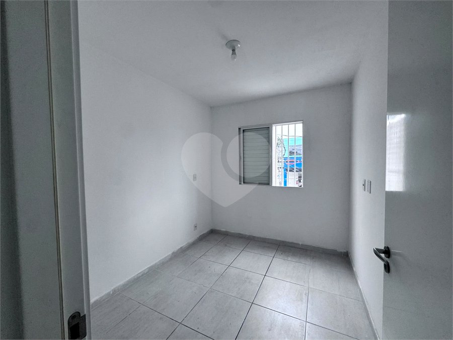 Apartamento para alugar com 1 quarto em Jardim Vila Galvão, Guarulhos, SP