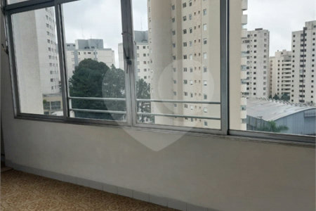 Apartamento à venda com 3 quartos, sendo 1 suíte, em Vila Monumento, São Paulo, SP