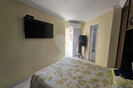 Casa à venda com 3 quartos, sendo 1 suíte,  no condomínio Residencial Villagio Vitória, Guarulhos - SP