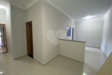 Casa à venda com 4 quartos, sendo 2 suítes,  em Jardim Santa Marta III, Salto, SP