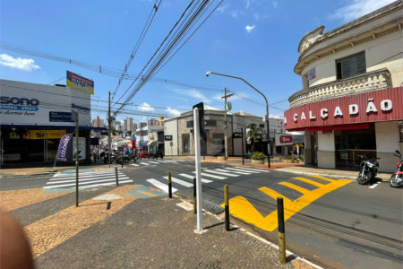Prédio comercial no Centro de São Carlos