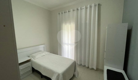 Casa à venda com 8 quartos, sendo 2 suítes,  em Jardim Estância Brasil, Atibaia, SP