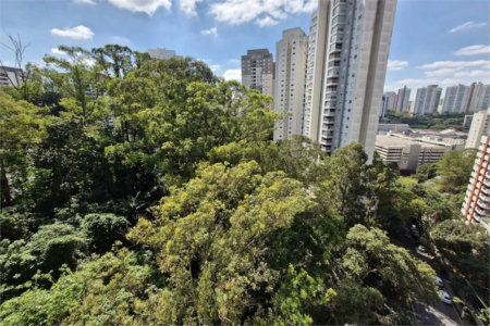 Apartamento à venda com 4 suítes em Vila Andrade, São Paulo, SP
