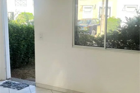Casa à venda com 2 quartos no condomínio Refugio Canta Galo, Cotia - SP