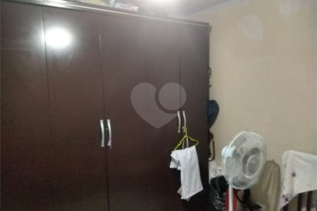 Sobrado à venda com 3 quartos, sendo 1 suíte, em Parada Inglesa, São Paulo, SP