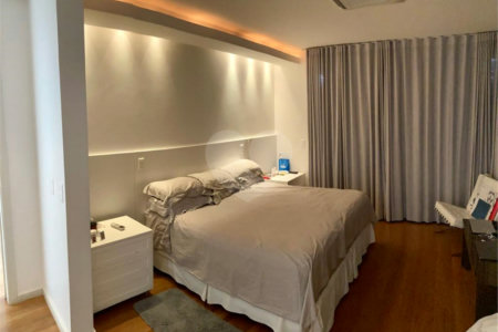 Casa à venda com 3 suítes em Anhangabaú, Jundiaí, SP